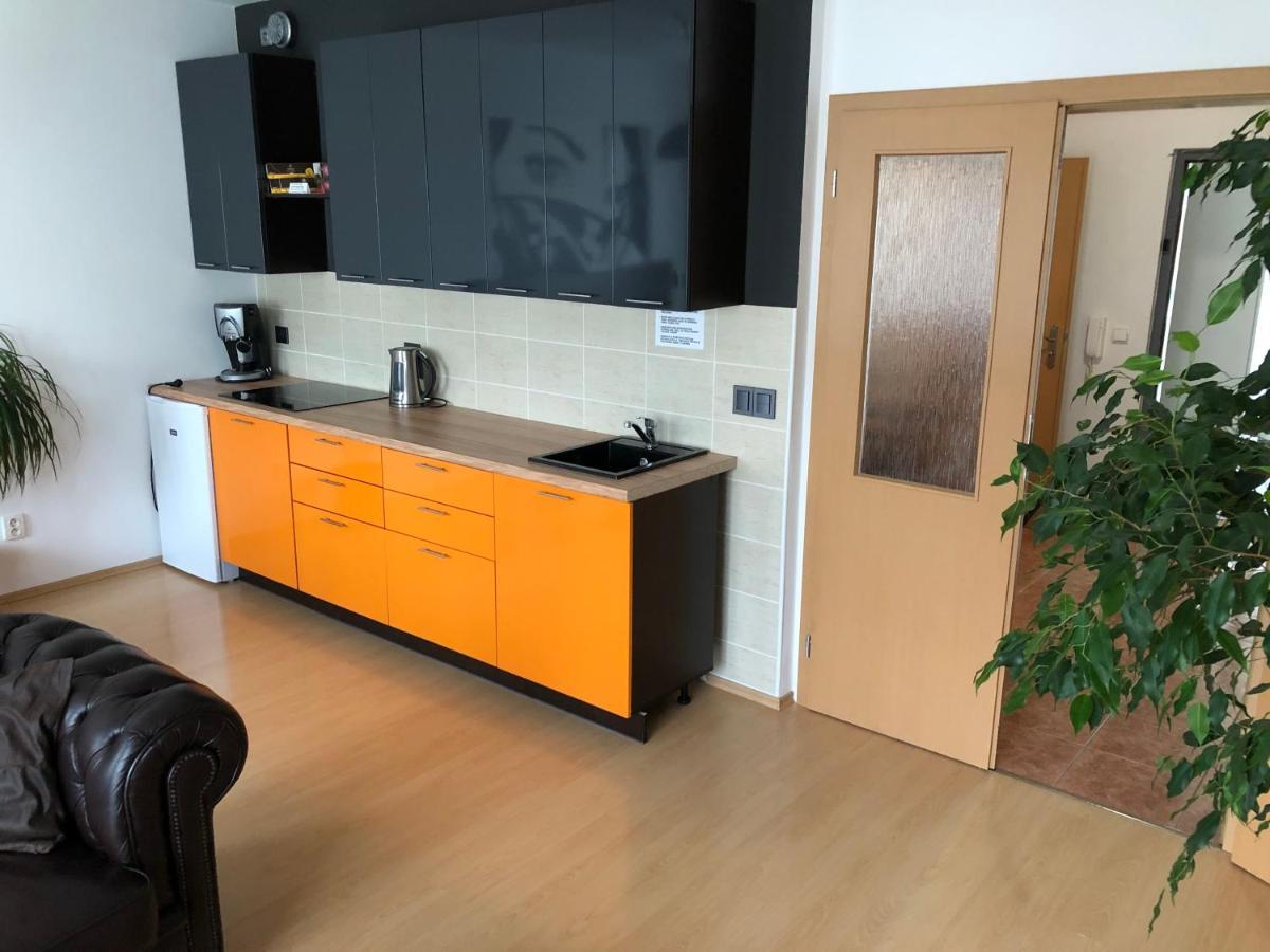 Richie Apartment near Aquapark Prag Exterior foto